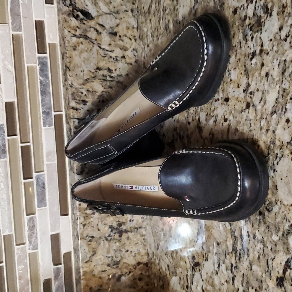Tommy Hilfiger Y2K Heels Size 9